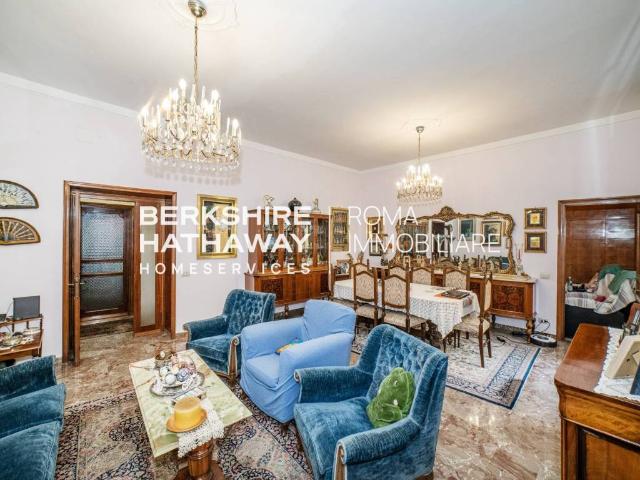 Appartamento in vendita a Roma RM