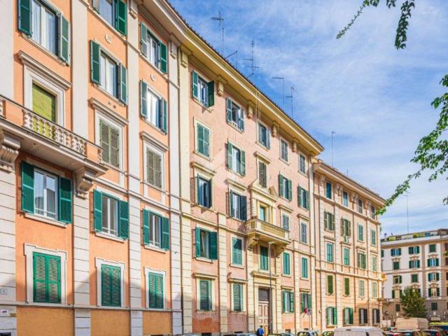 Appartamento in vendita a Roma RM