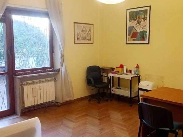 Appartamento in vendita a Roma RM