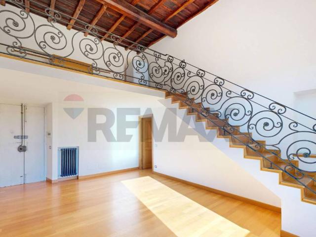Appartamento in vendita a Roma RM