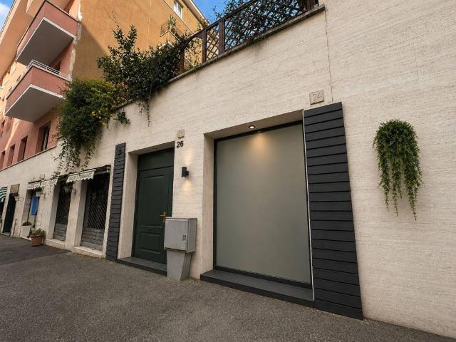 Appartamento in vendita a Roma RM