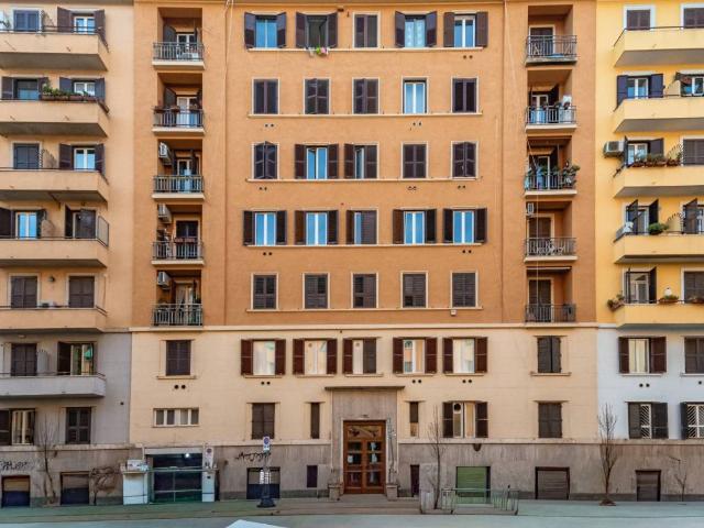 Appartamento in vendita a Roma RM