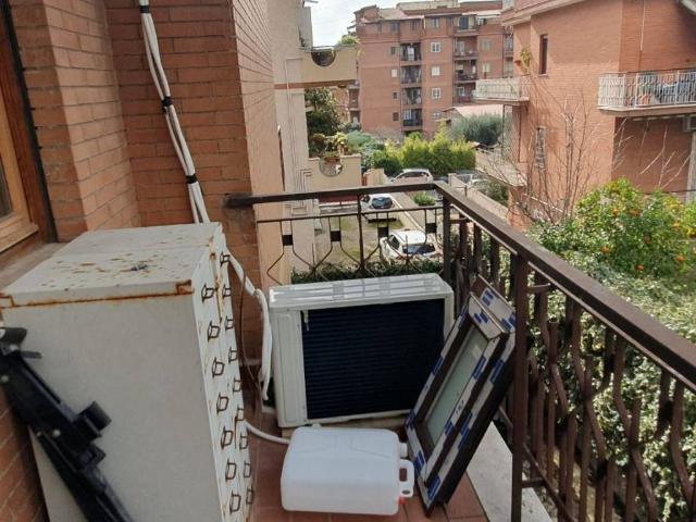 Appartamento in vendita a Roma RM