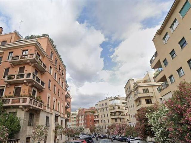 Appartamento in vendita a Roma RM