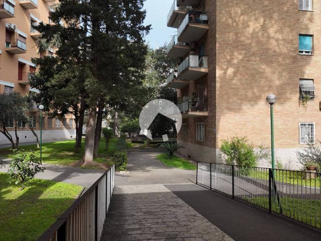 Appartamento in vendita a Roma RM
