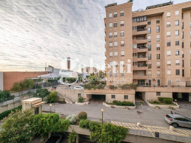 Appartamento in vendita a Roma RM