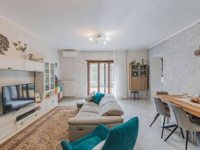 Appartamento in vendita a Roma RM