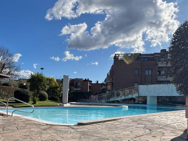 Appartamento in vendita a Roma RM