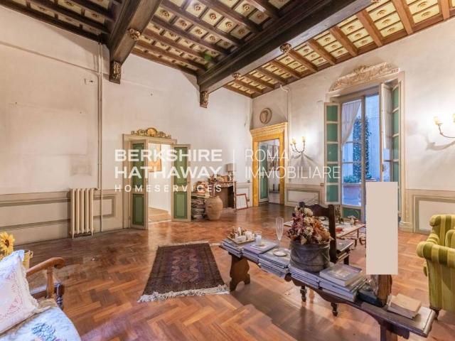 Appartamento in vendita a Roma RM