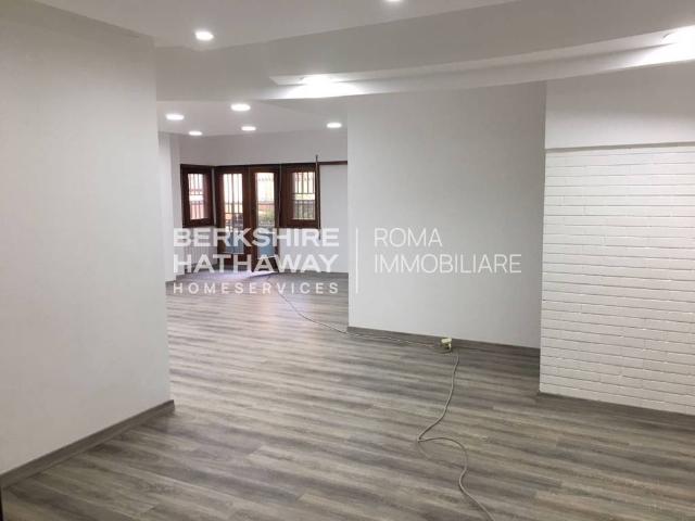 Appartamento in vendita a Roma RM