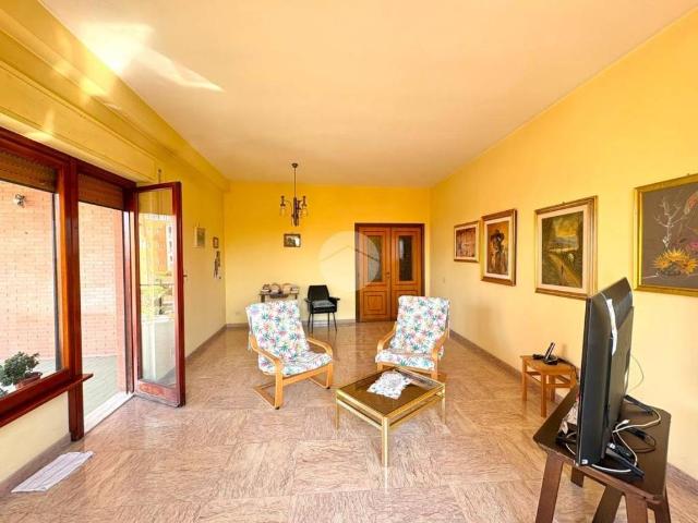 Appartamento in vendita a Roma RM