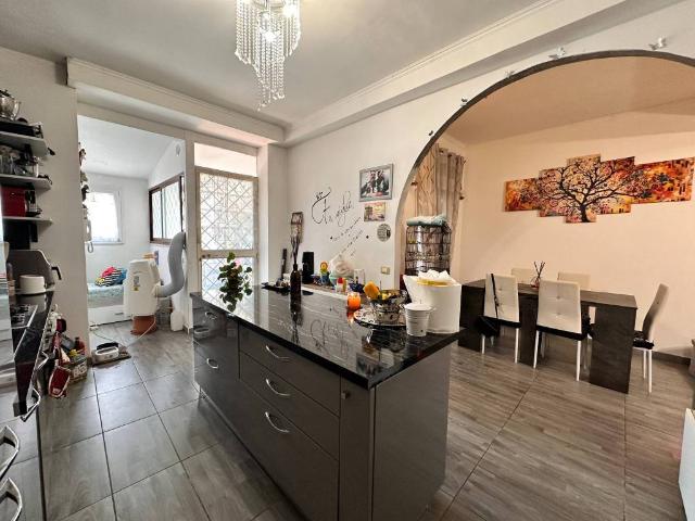 Appartamento in vendita a Roma RM