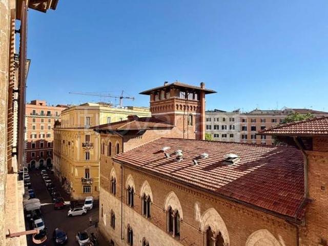 Appartamento in vendita a Roma via Collina, Sallustiano