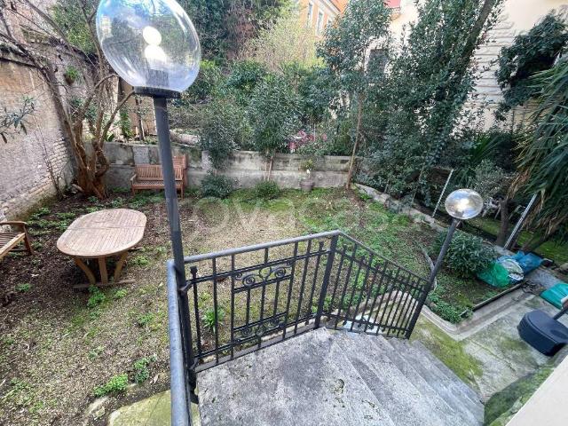 Appartamento in vendita a Roma via Emanuele Filiberto, Esquilino
