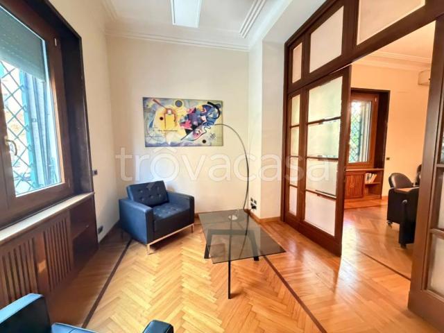 Appartamento in vendita a Roma via Lima, Pinciano Villa Ada