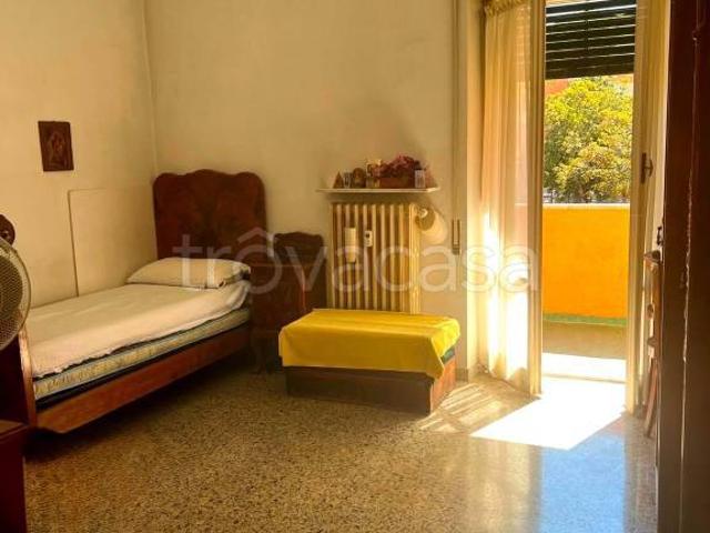 Appartamento in vendita a Roma via Vincenzo Statella, Villa Bonelli