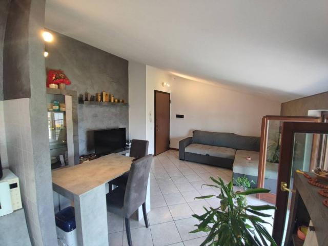 Appartamento in vendita a Roncaro PV
