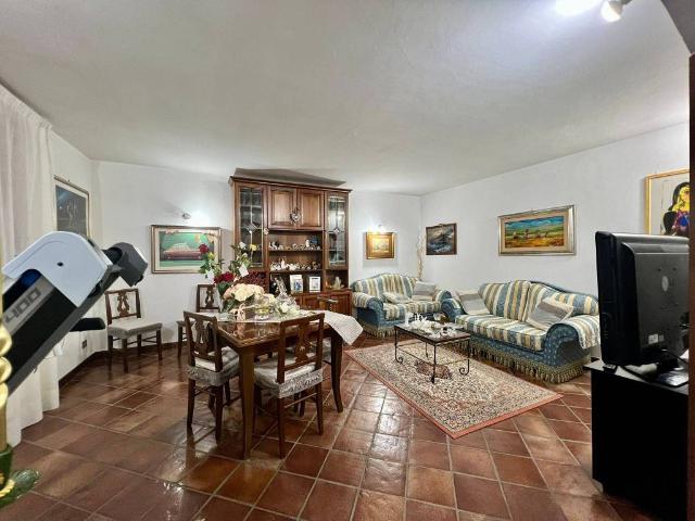 Appartamento in vendita a Ronciglione VT