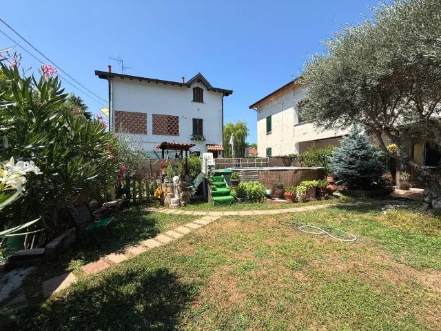 Appartamento in vendita a Ronco Briantino MB