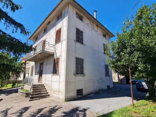 Appartamento in vendita a Rosora AN