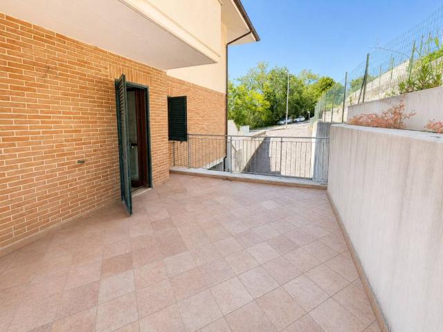 Appartamento in vendita a Rosora AN
