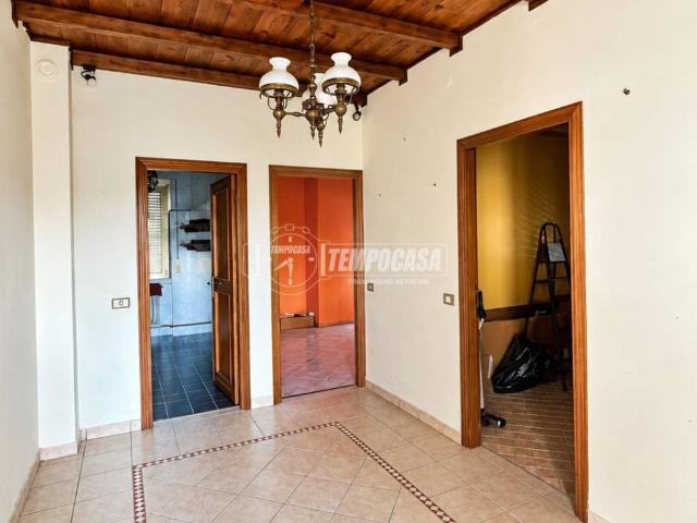 Appartamento in vendita a Rosate MI