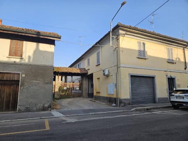 Appartamento in vendita a Rosate MI