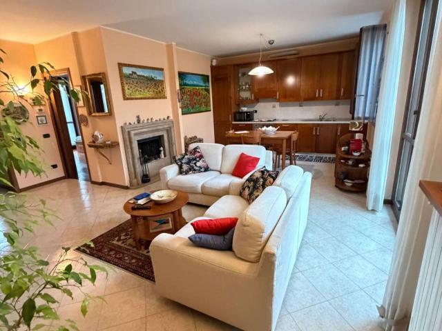 Appartamento in vendita a Rosate MI