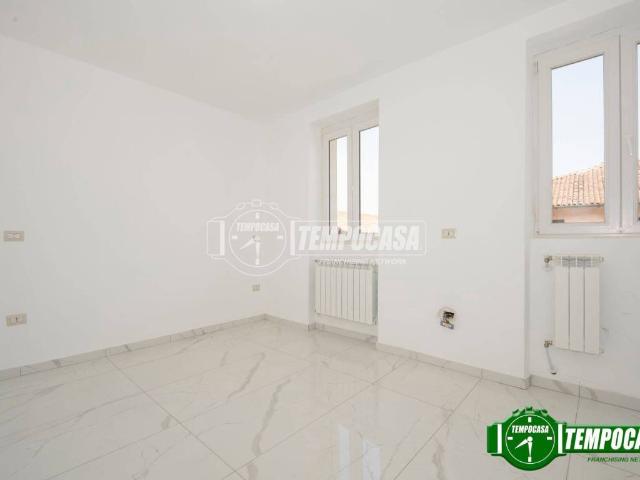 Appartamento in vendita a Rosate MI