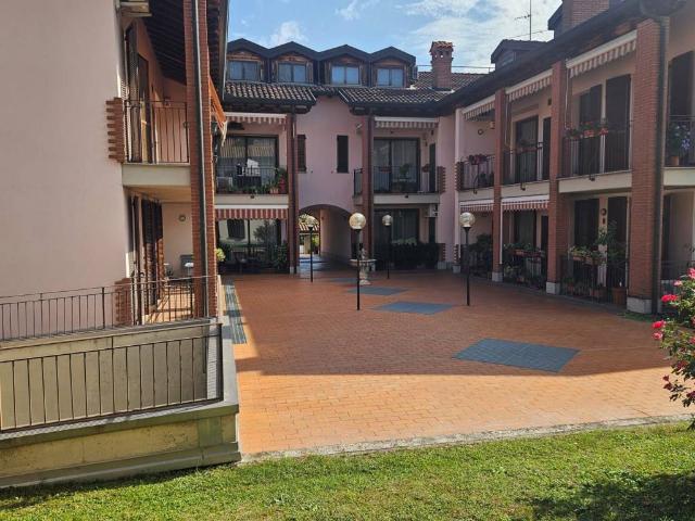 Appartamento in vendita a Rosate MI