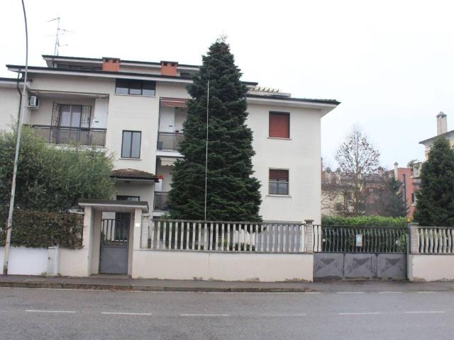 Appartamento in vendita a Rosate MI