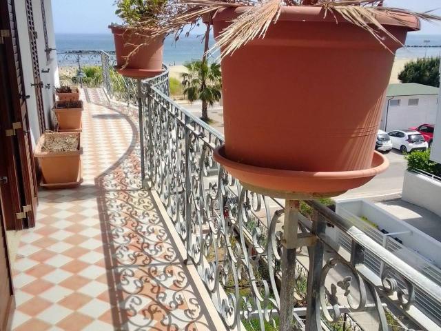Appartamento in vendita a Roseto Degli Abruzzi