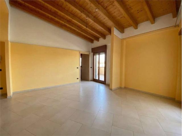 Appartamento in vendita a Rovato BS