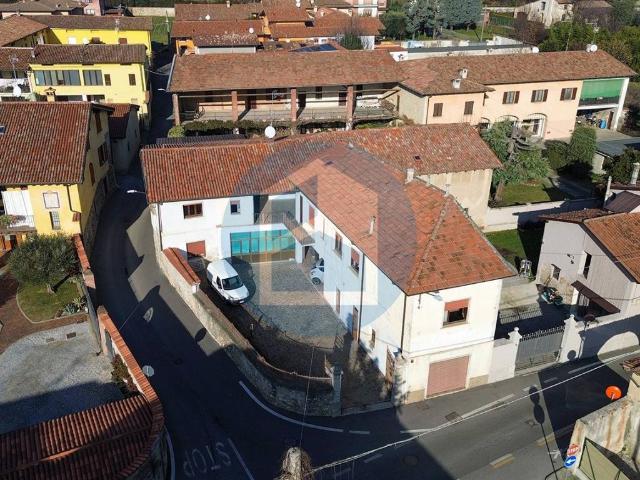 Appartamento in vendita a Rovato BS