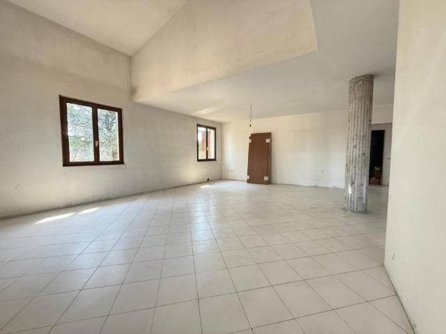 Appartamento in vendita a Rovato BS