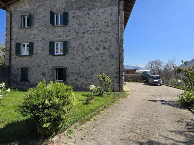 Appartamento in vendita a Rovetta BG