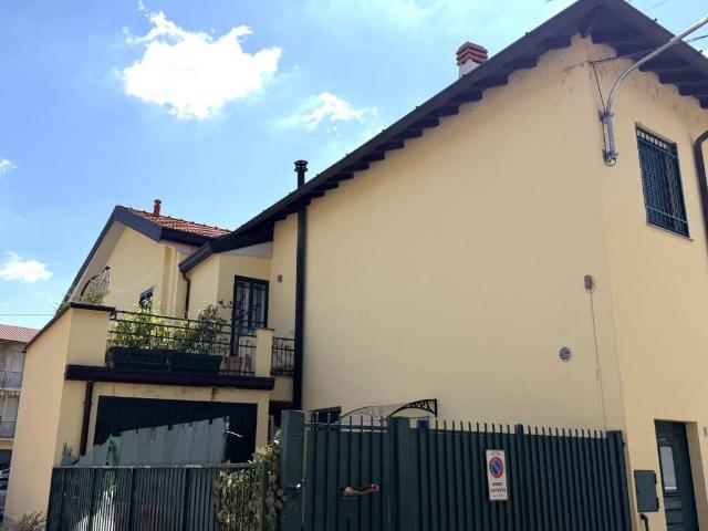 Appartamento in vendita a Rovello Porro CO