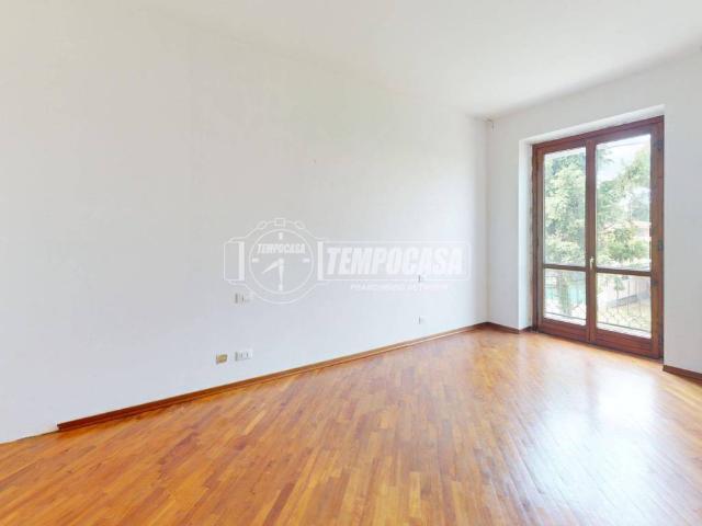 Appartamento in vendita a Rovellasca CO