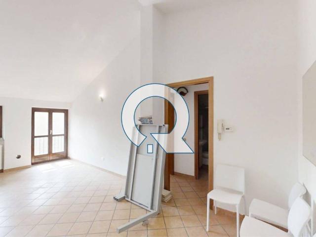 Appartamento in vendita a Rovellasca CO