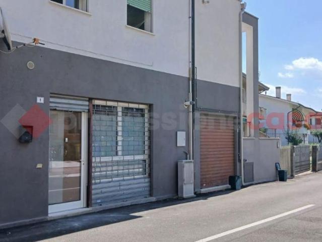 Appartamento in vendita a Roveredo Di Gua'
