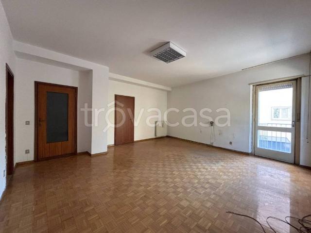 Appartamento in vendita a Rovereto corso Antonio Rosmini, 53