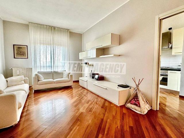 Appartamento in vendita a Rozzano MI