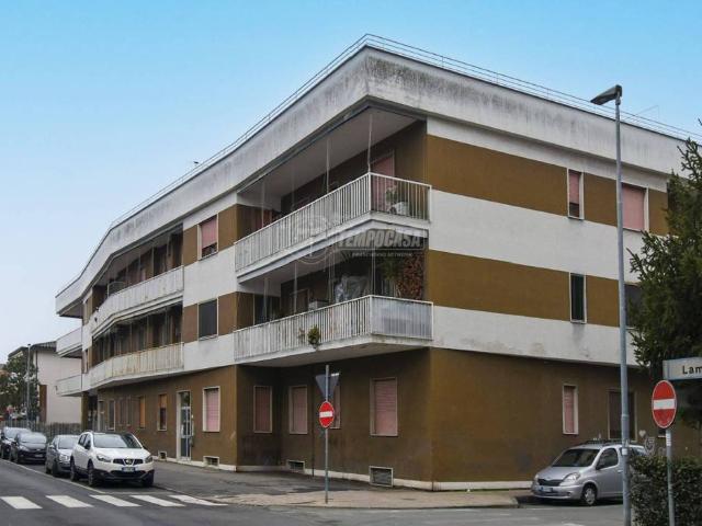 Appartamento in vendita a Rozzano MI