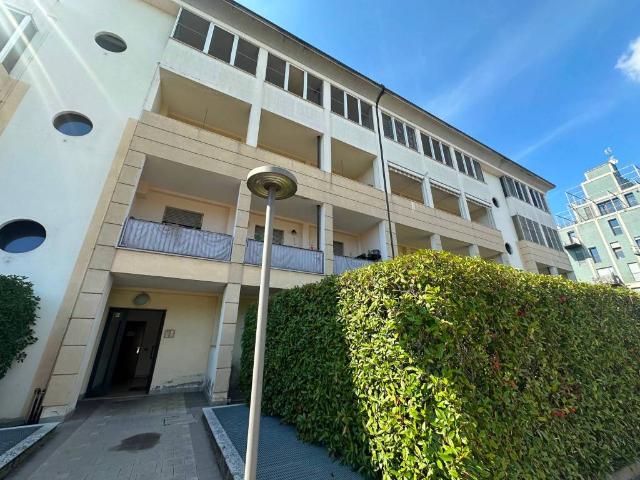 Appartamento in vendita a Rozzano MI