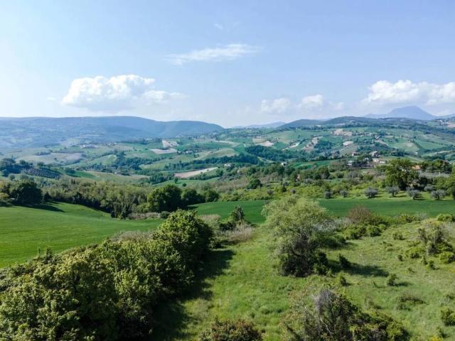 Appartamento in vendita a Staffolo AN