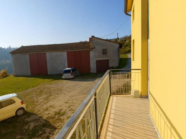 Appartamento in vendita a Staffolo AN