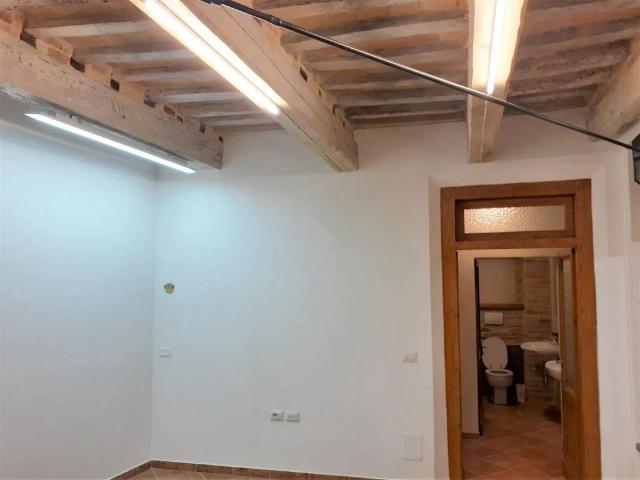 Appartamento in vendita a Staffolo AN