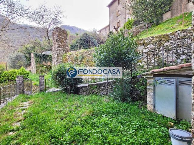 Appartamento in vendita a Stazzema LU