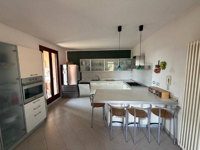 Appartamento in vendita a Stienta RO