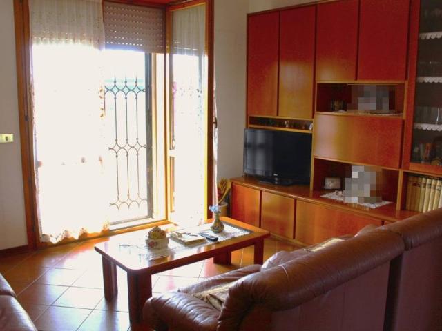 Appartamento in vendita a Stienta RO